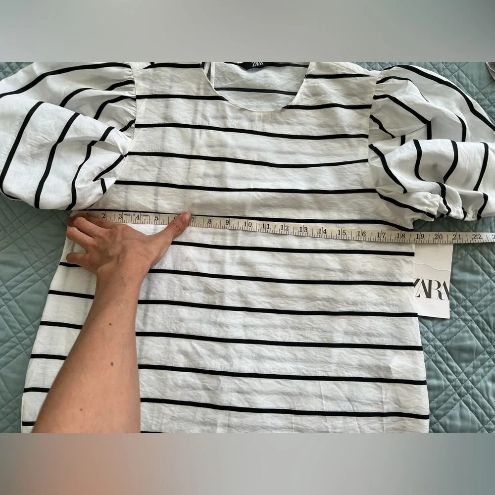 NWT Zara Puff Short Sleeve Top Blouse Medium
